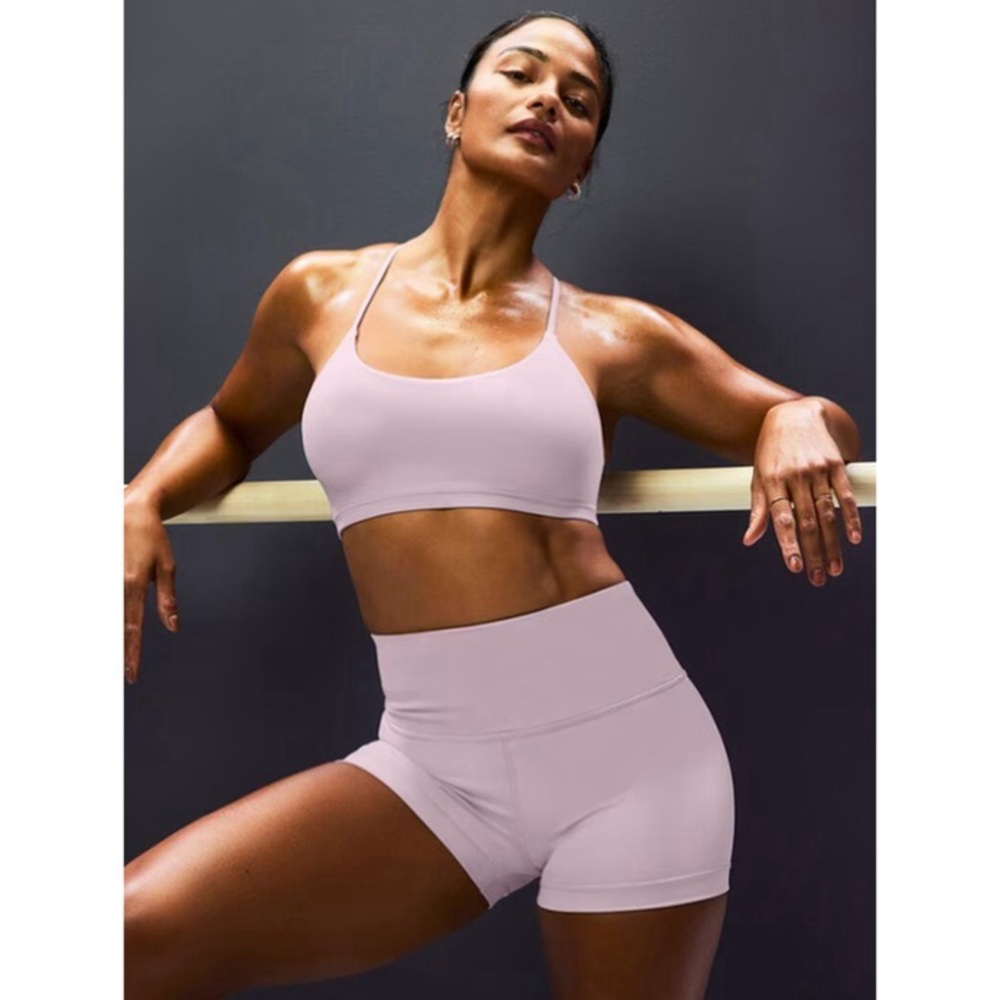 NWT! Athleta - Elation Ultra High Rise 3” Shortie - Lilac Sky - Size XL